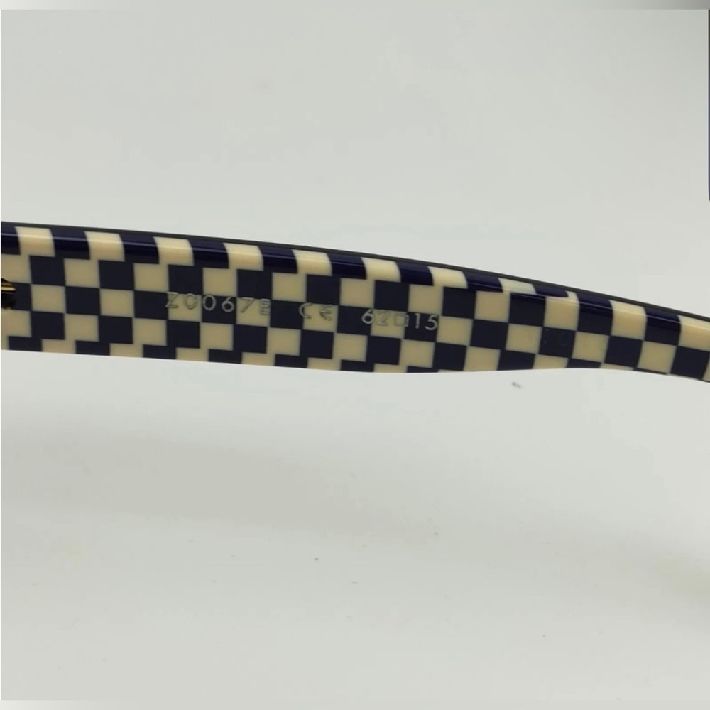 Louis Vuitton Authentic Sunglasses Unisex!!! Like New! - Picture 9 of 13